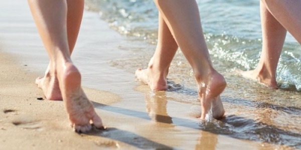 Caring for your feet with aloe vera